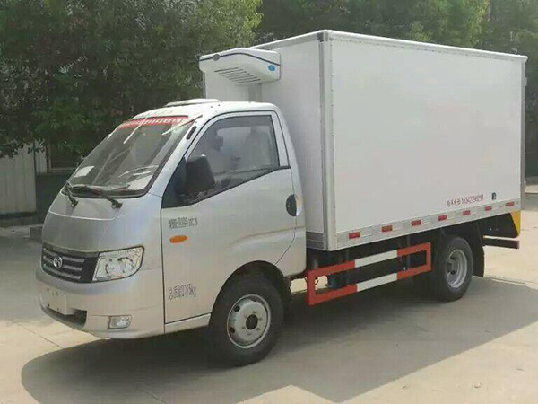 福田康瑞3.5米货厢冷藏车