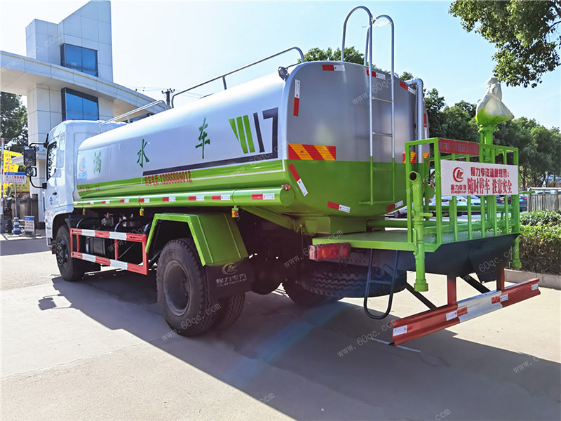 东风新款D3L洒水车