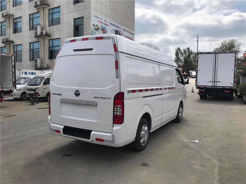 福田G7国六面包冷藏车